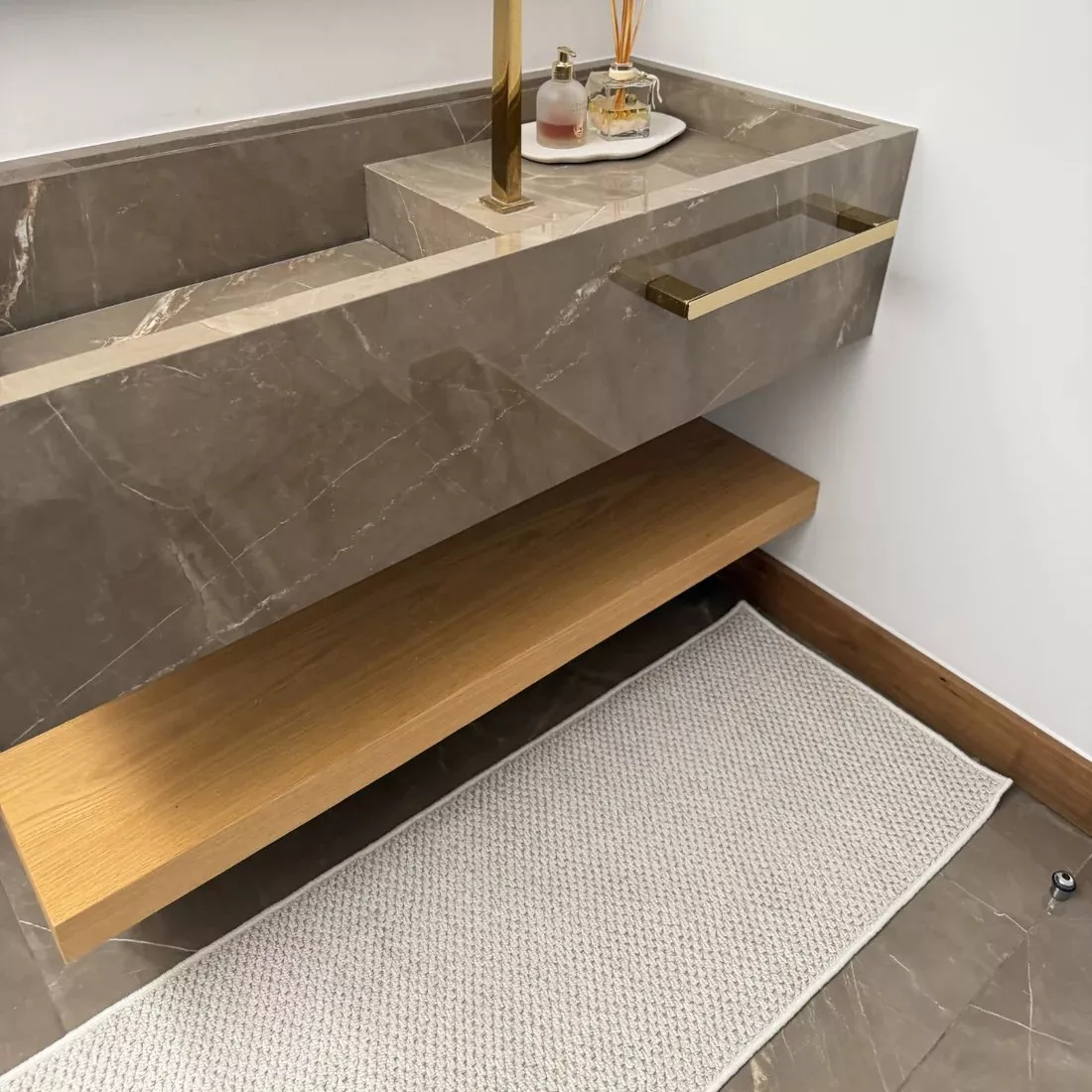 Tapete para Banheiro Caleo Home