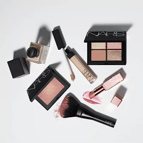 Acesso exclusivo à Nars